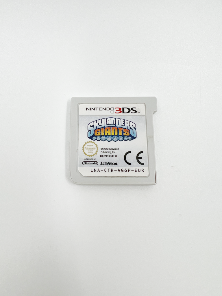 Skylanders Giants (3DS)
