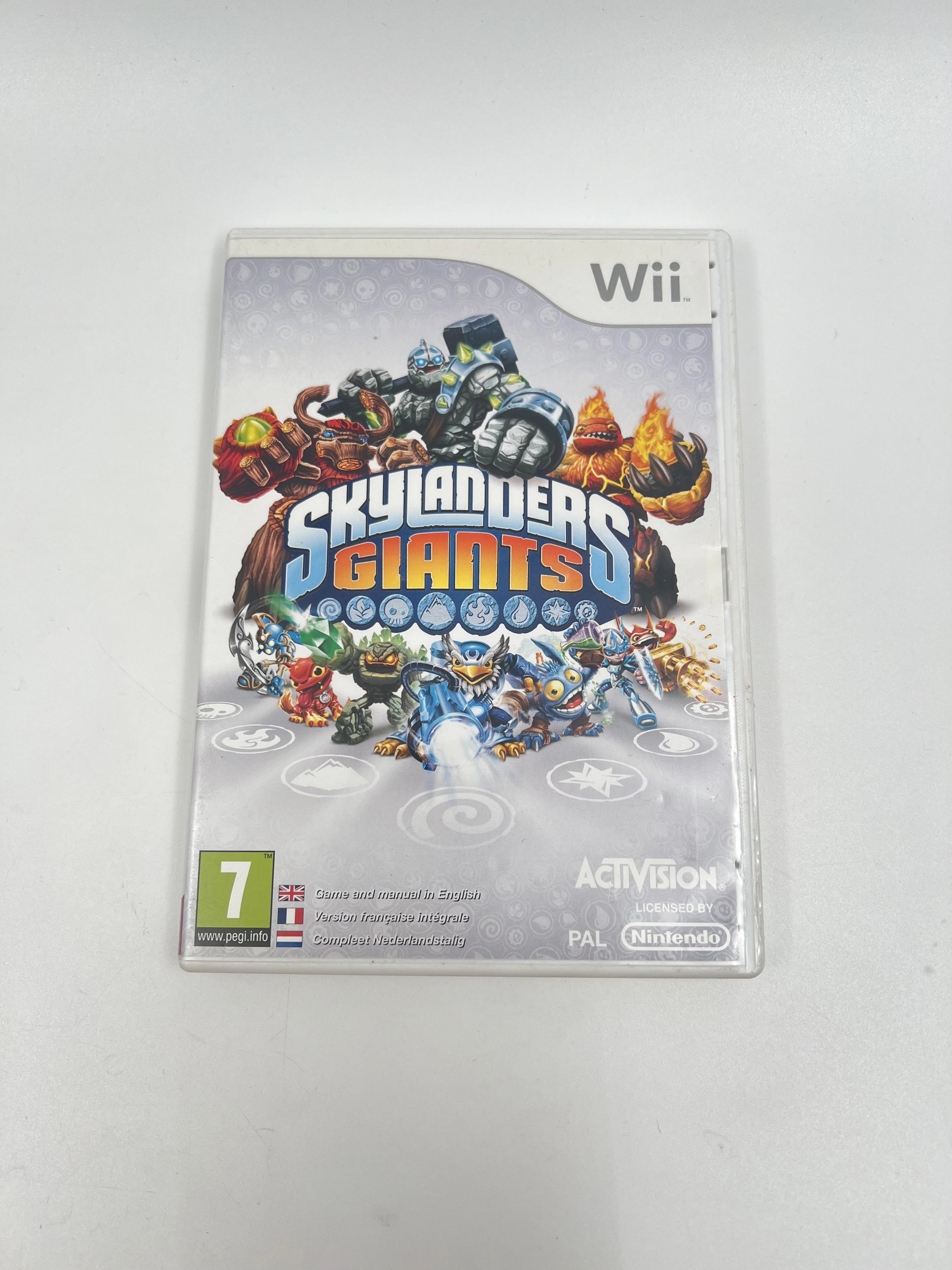 Skylanders Giants (Wii)